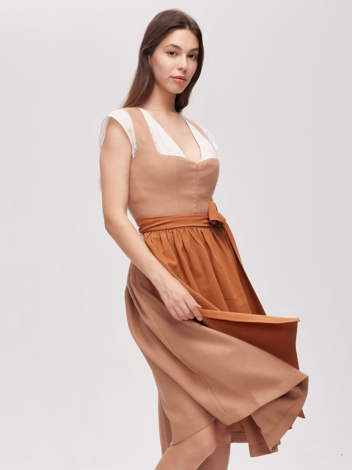 The regional styles of the Dirndl